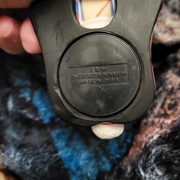 Energizer Bunny Flashlight Toy - Picture 2 of 4